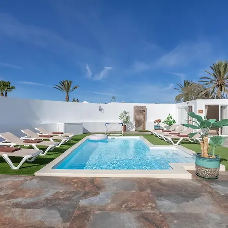 Villa The